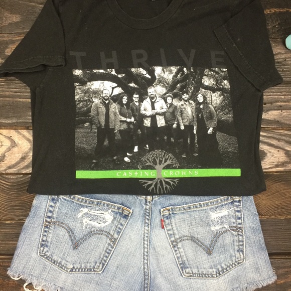 Graphic Tee Tops - GRAPHIC TEE, CASTING CROWNS, THRIVE TOUR, SMALL